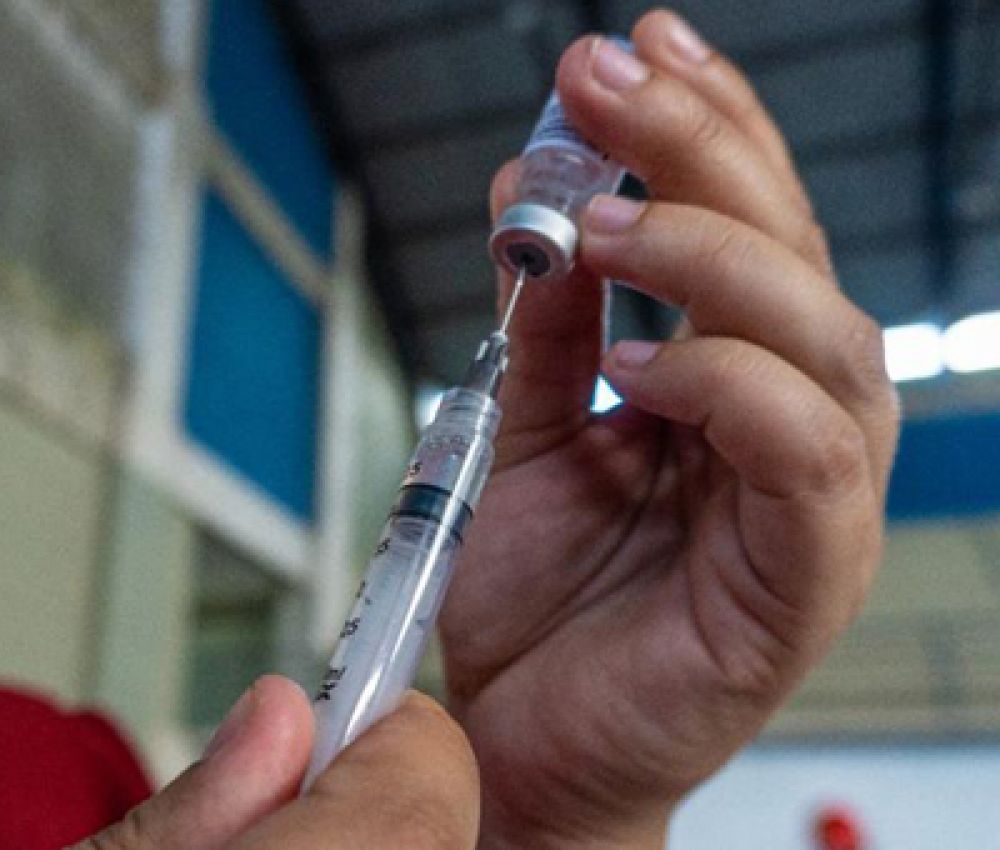 Bertioga atinge mais de 70% da população adulta vacinada contra covid-19