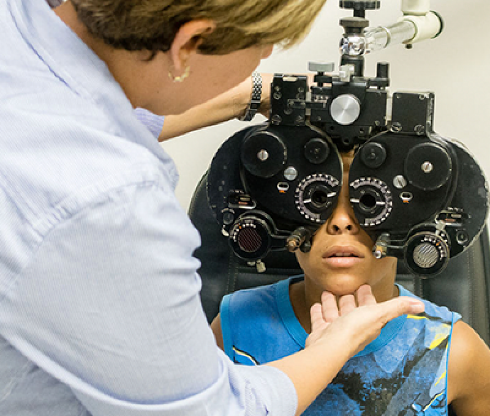 Atendimento oftalmológico gratuito chega a mais de 2 mil crianças em Bertioga