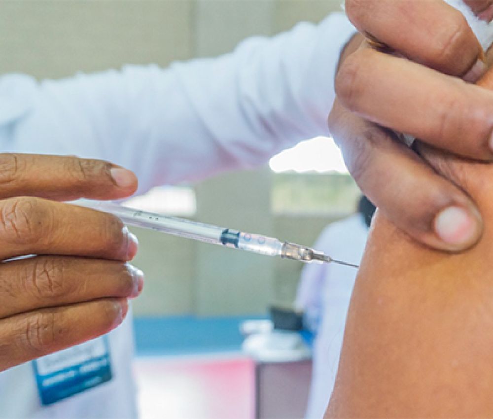 Mais de 4000 doses da vacina contra a Covid-19 são aplicadas nesta semana em Bertioga